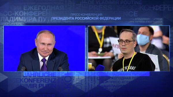 Путин: Я могу выступить адвокатом Деда Мороза