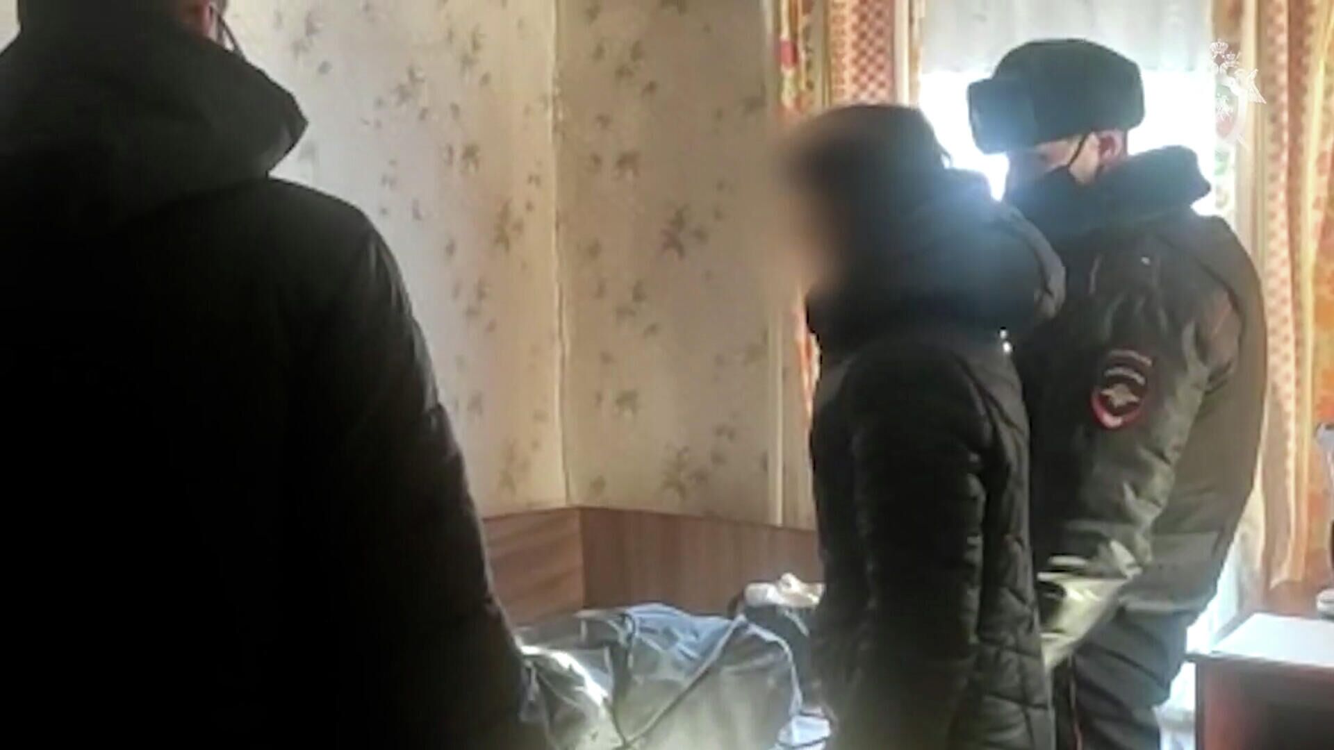 Дочь бросила маму. В Саратовской области нашли в овраге двоих детей.