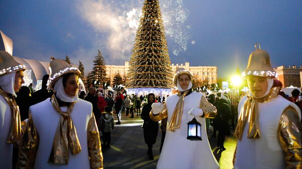 Новогодняя елка на Соборной площади в Белгороде