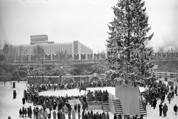 Новогодняя елка в Московском Кремле