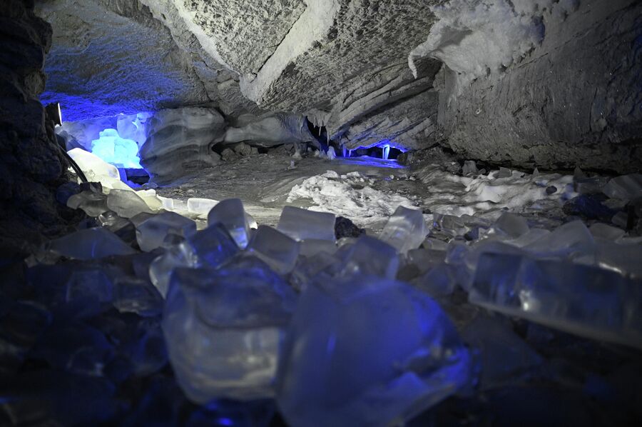 Кунгурская ледяная пещера в селе Филипповка Пермского края