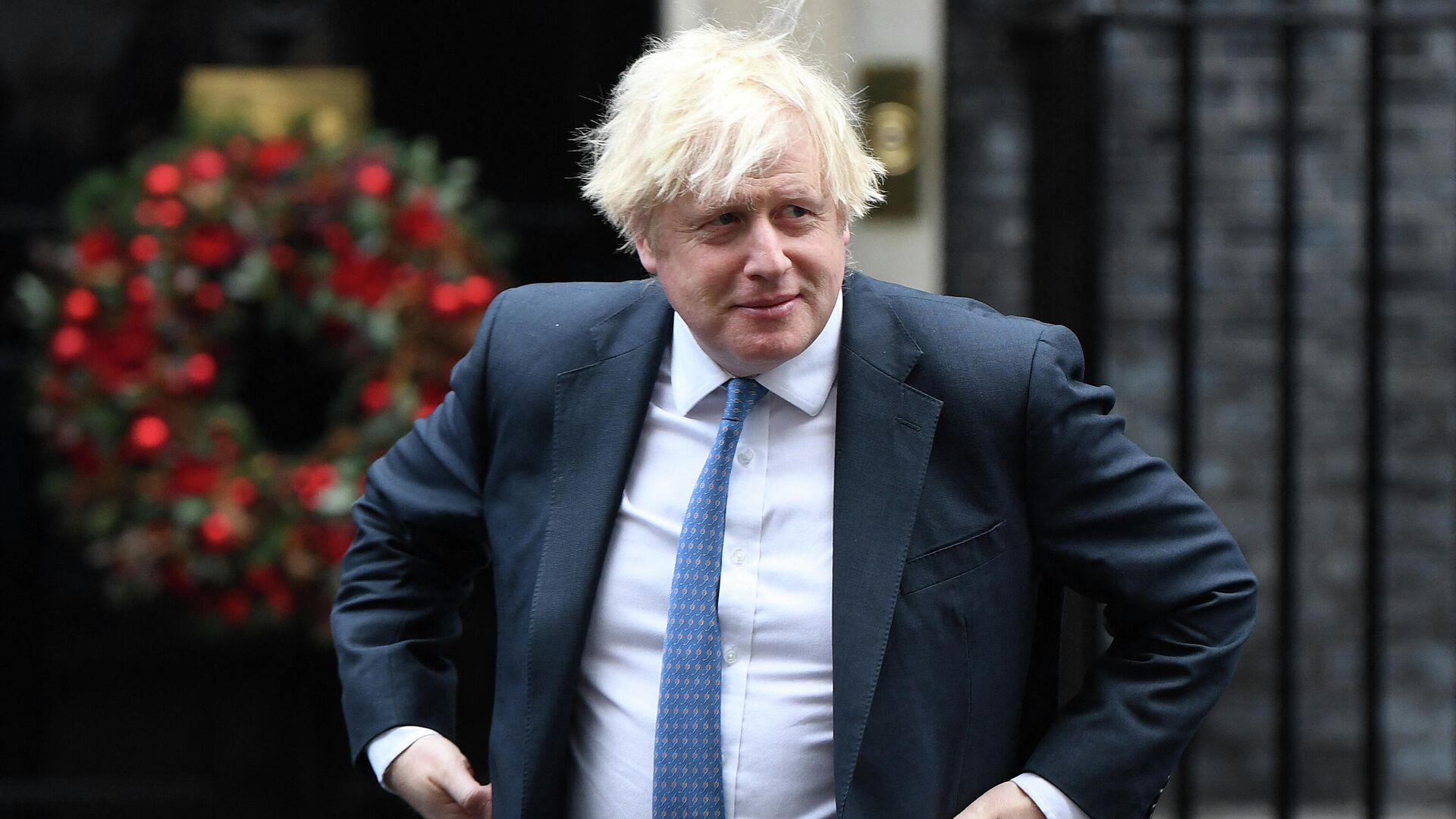 Премьер-министр Великобритании Борис Джонсон на Даунинг-стрит, 10 в Лондоне - РИА Новости, 1920, 28.12.2021