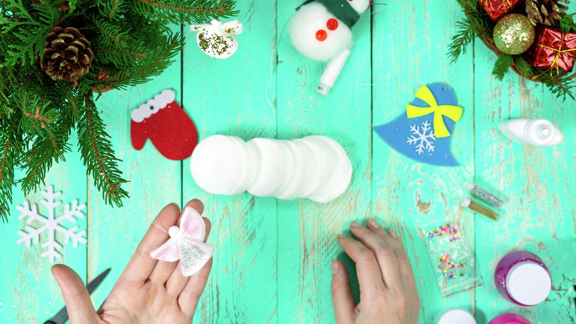 Праздничная красота за копейки! Изделия на Новый год из фоамирана: идеи и инструкции