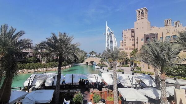 Вид на отель Burj Al Arab Jumeirah в Дубае