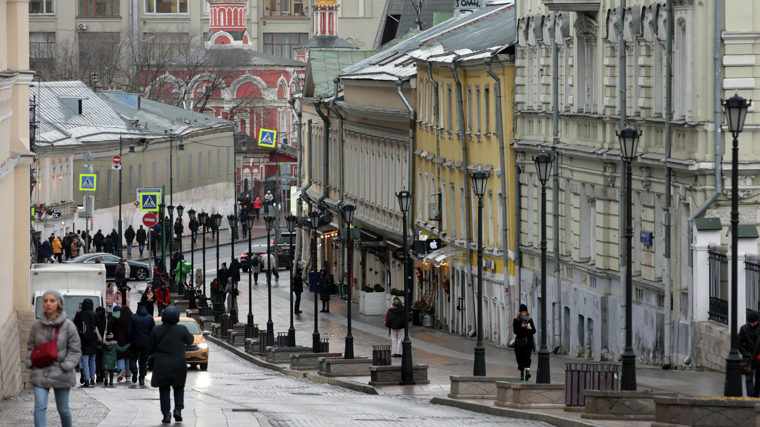 Тепло всем москва. Улицы Москвы. Март в городе. Москва в марте. Март в Москве картинки.