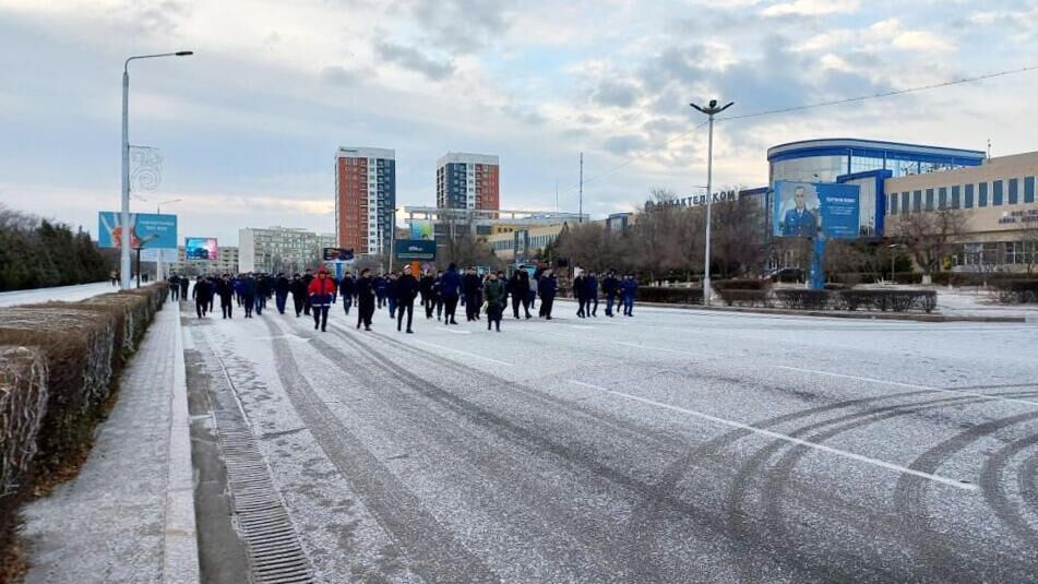 Митинг против повышения цен на газ на площади Ынтымак в Актау, Казахстан - РИА Новости, 1920, 06.01.2022