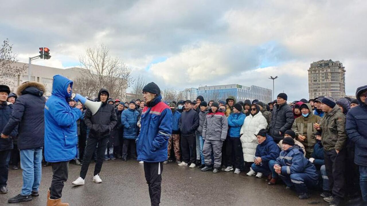 Митинг в Актау завершился - РИА Новости, 08.01.2022