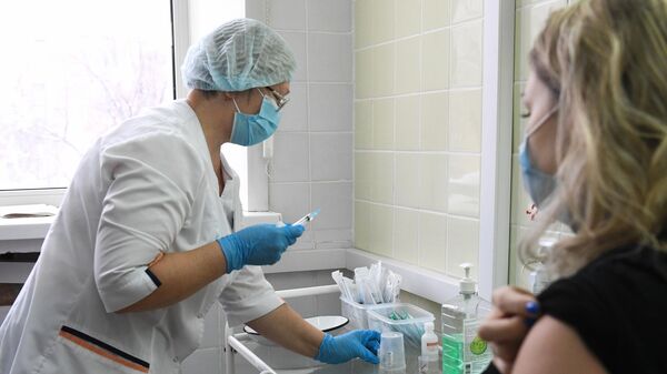 В прививочном кабинете Новосибирского областного клинического госпиталя ветеранов войн
