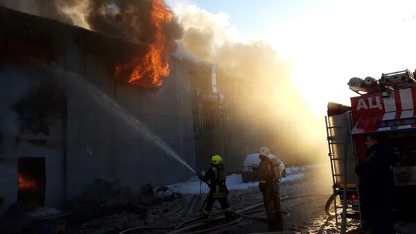 Пожар в нежилом здании в Химках