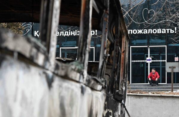 Последствия беспорядков в Алма-Ате, Казахстан Последствия беспорядков в Алма-Ате, Казахстан