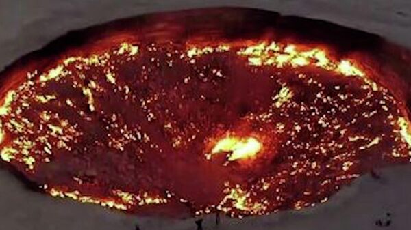 Врата ада: в Туркменистане собираются потушить газовый кратер