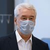 Мэр Москвы Сергей Собянин во время осмотра нового корпуса городской клинической больницы №40 в Коммунарке