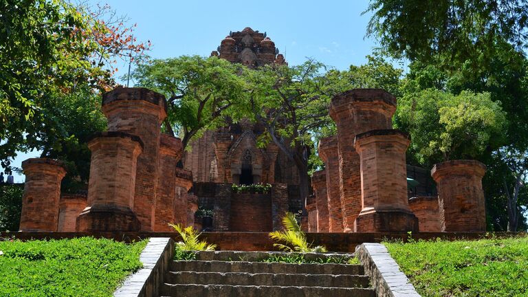 Храмовый комплекс Понагар во Вьетнаме