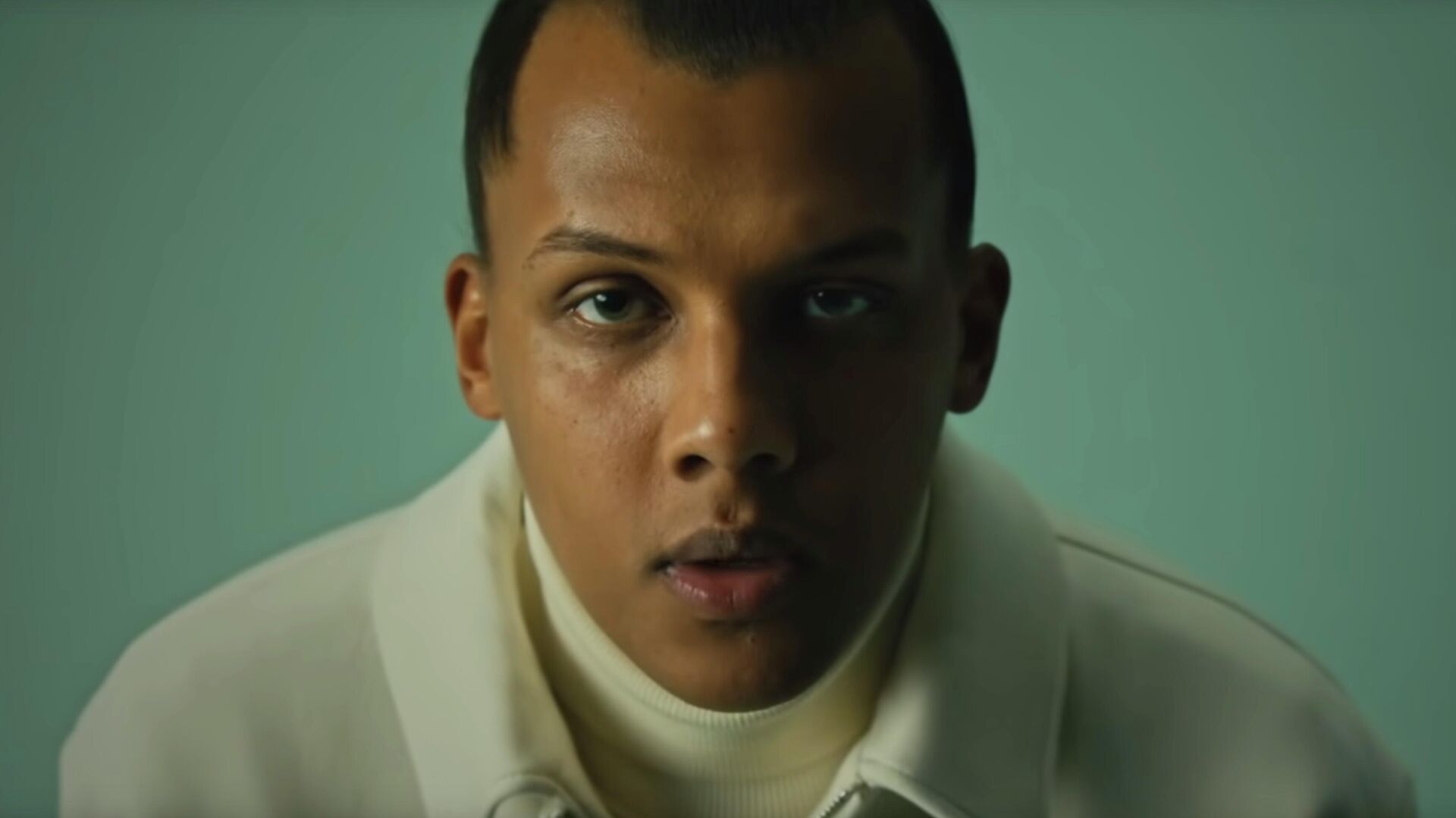 Lenfer. Стромай Ленфер. Стромае 2022. Stromae сейчас 2022. Stromae клипы.