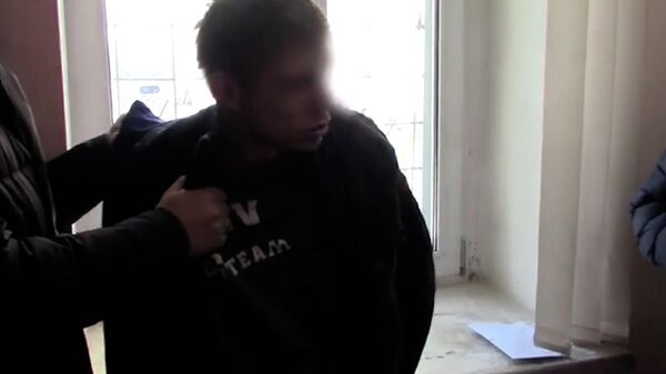 Кадры задержания в Омске подозреваемого в изнасиловании 15-летней девочки
