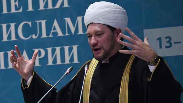 Первый заместитель председателя Духовного управления мусульман России муфтий Дамир Мухетдинов