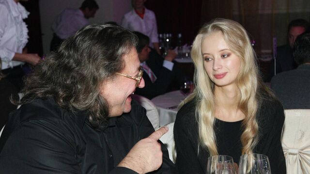 Erotik shou video teatrlashtirilgan tomoshalar