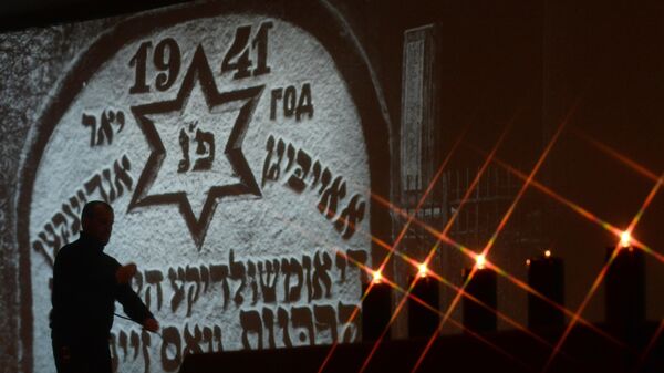 Церемония зажжения свечей на открытии интерактивного центра Война и Холокост: размышления о прошлом и будущем в Еврейском музее и центре толерантности в Москве