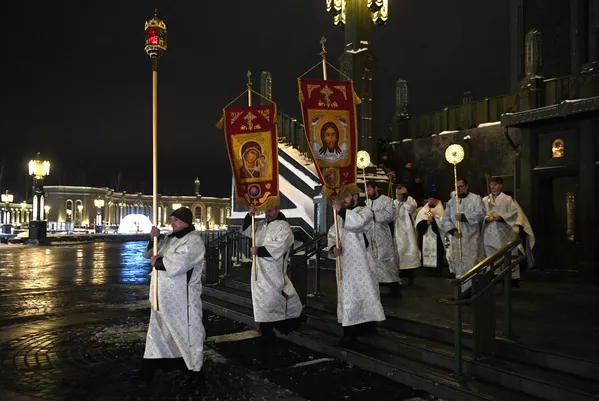 Крестный ход во время празднования Крещения в Главном храме Вооруженных Сил РФ