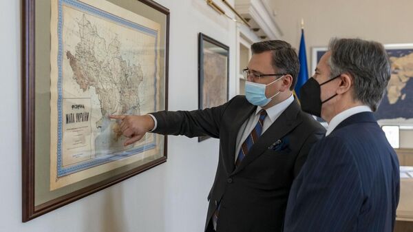 Министр иностранных дел Украины Дмитрий Кулеба и государственный секретарь США Энтони Блинкен во время встречи в Киеве