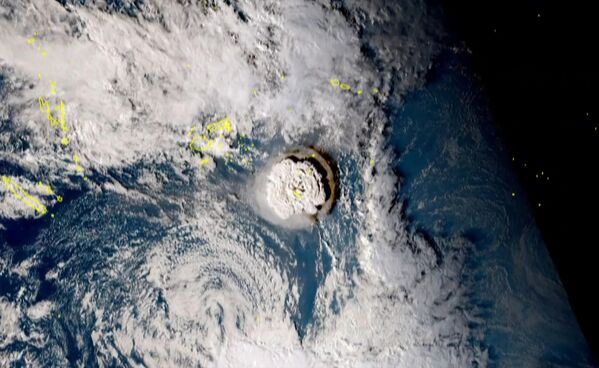 Кадр, снятый японским спутником Himawari-8 