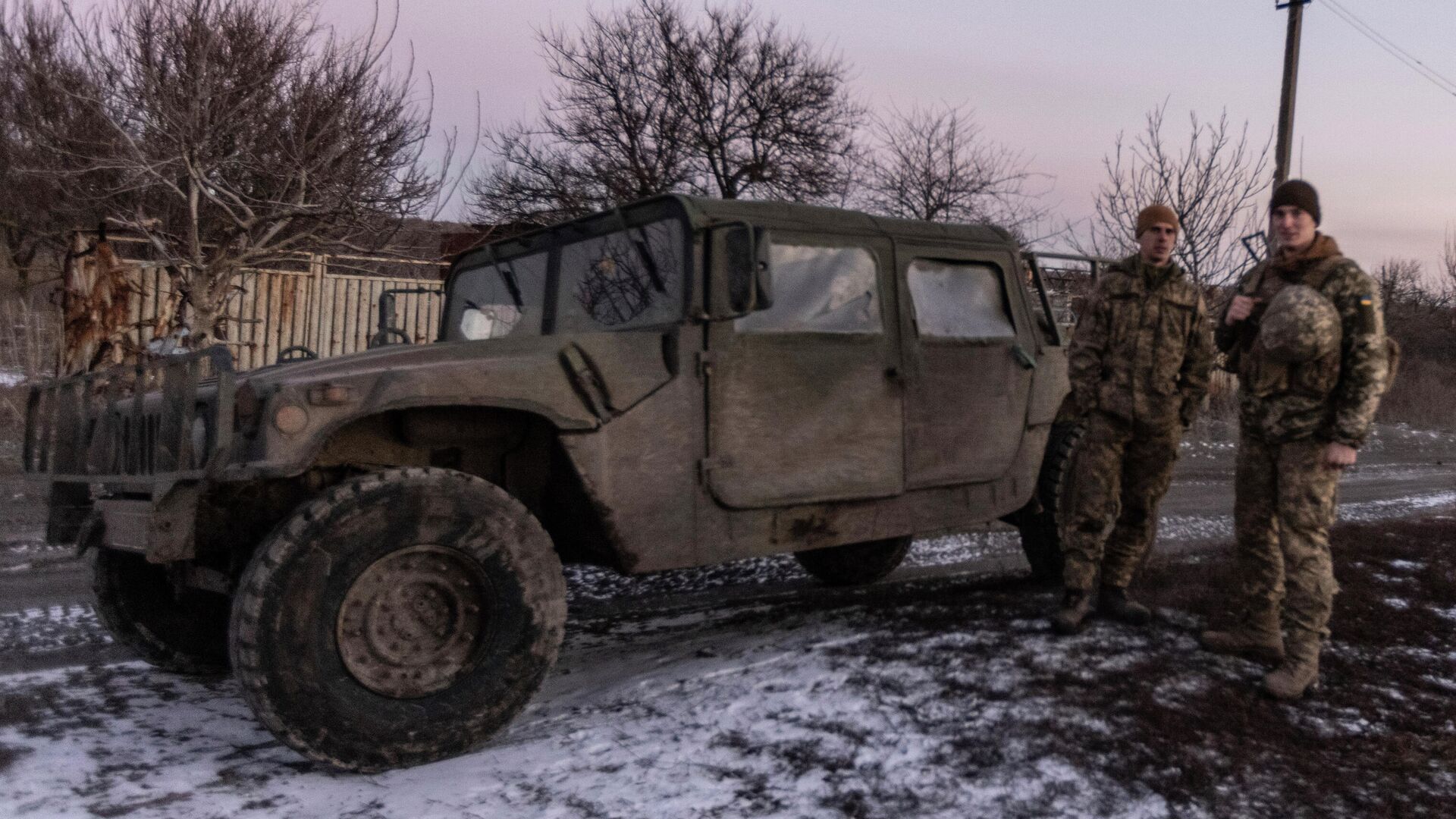 Украинские военнослужащие на линии соприкосновения в Донецкой области - РИА Новости, 1920, 05.03.2022