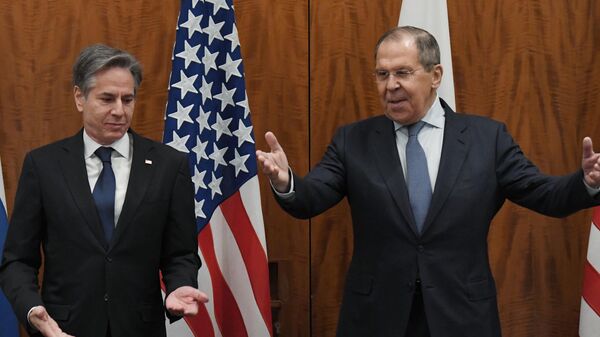 Министр иностранных дел России Сергей Лавров и государственный секретарь США Энтони Блинкен во время встречи в Женеве