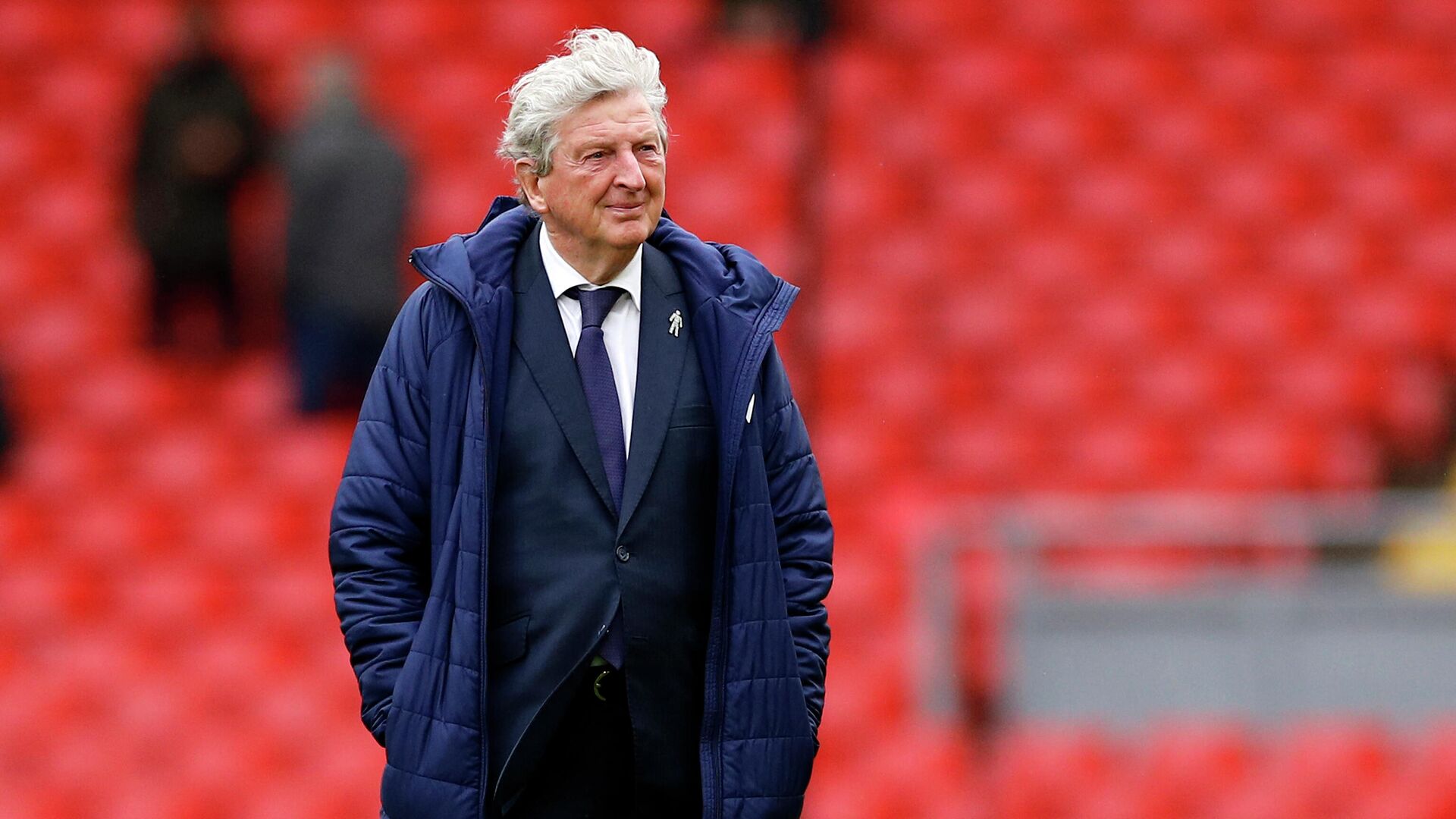 Crystal Palace's English manager Roy Hodgson wathces his players warm up for the English Premier League football match between Liverpool and Crystal Palace at Anfield in Liverpool, north west England on May 23, 2021. (Photo by PHIL NOBLE / POOL / AFP) / RESTRICTED TO EDITORIAL USE. No use with unauthorized audio, video, data, fixture lists, club/league logos or 'live' services. Online in-match use limited to 120 images. An additional 40 images may be used in extra time. No video emulation. Social media in-match use limited to 120 images. An additional 40 images may be used in extra time. No use in betting publications, games or single club/league/player publications. /  - РИА Новости, 1920, 25.01.2022