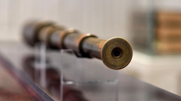 Подзорная труба, представленная в музее Павла и Сергея Третьяковых в Москве