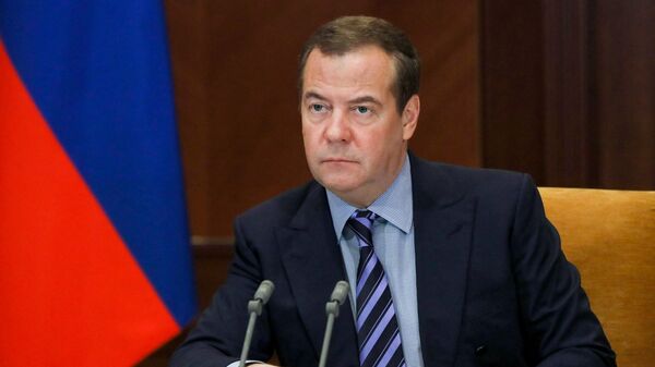 Дмитрий Медведев проводит в режиме видеоконференции заседание президиума Совета при президенте РФ по науке и образованию