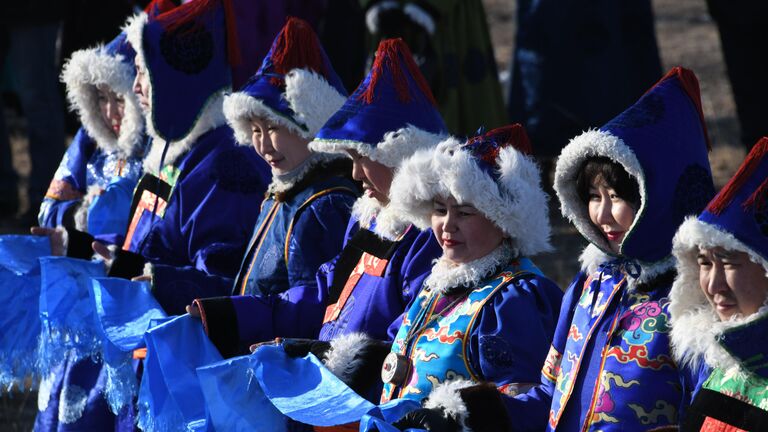 Ритуальные молебны на празднике Сагаалган по случаю буддийского Нового года