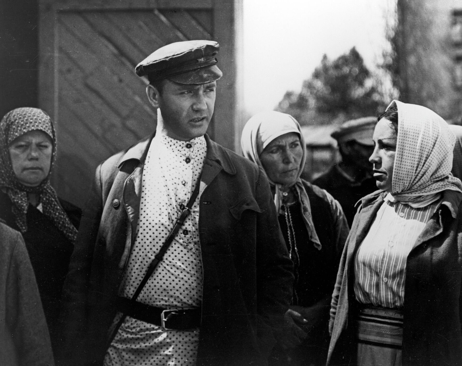 Кадр из художественного фильма Гори, гори, моя звезда - РИА Новости, 1920, 30.01.2022