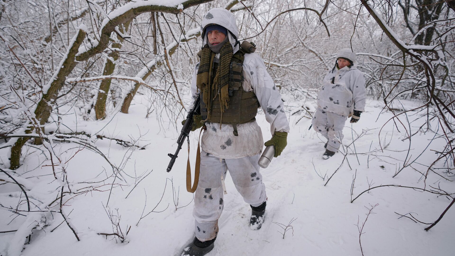 Украинские военные в Луганской области - РИА Новости, 1920, 01.02.2022