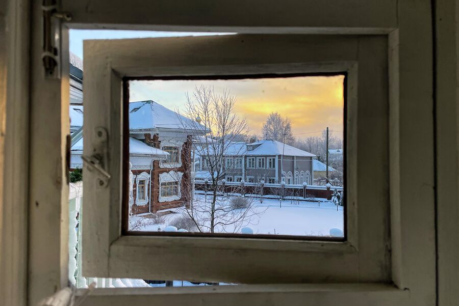 Вид на город из окна гостиницы Губерния в Вологде