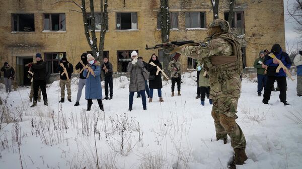 Тренировка добровольческих формирований территориальной обороны недалеко от Киева. 30 января 2022