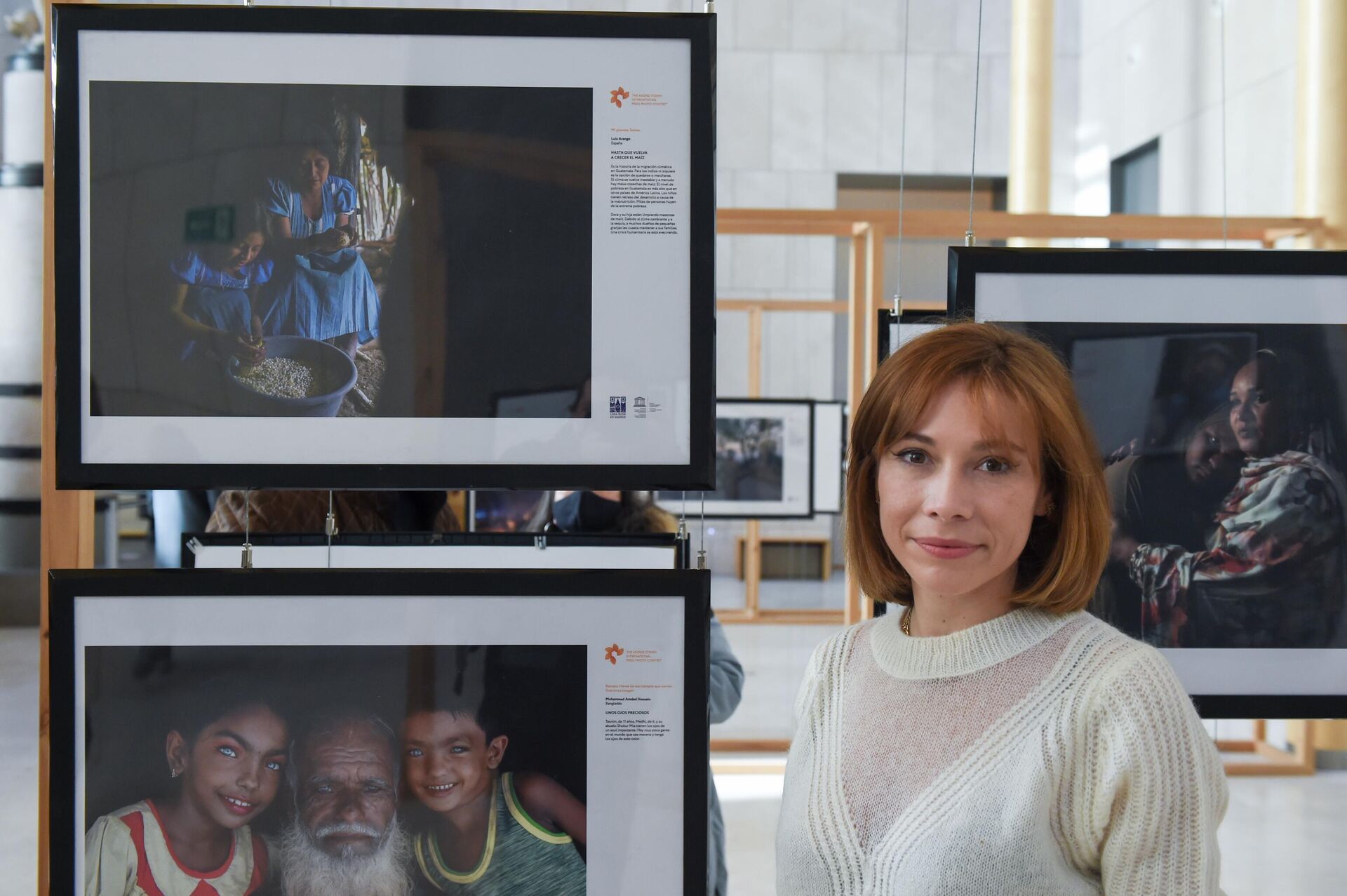 Испанский фотограф Лис Аранго на церемонии открытия выставки победителей Международного конкурса фотожурналистики имени Андрея Стенина 2021 в Музее истории Мадрида - РИА Новости, 1920, 01.02.2022