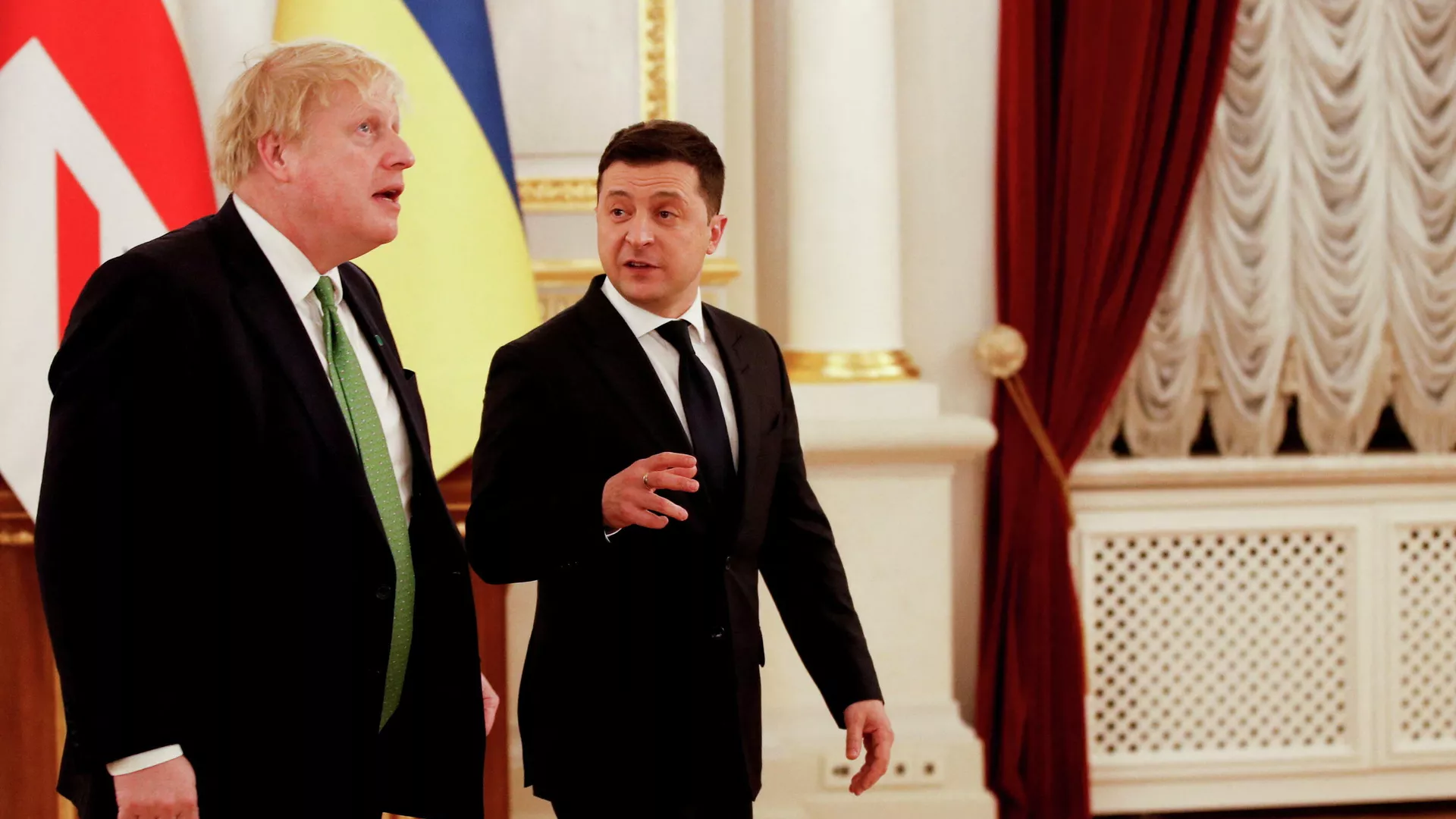 Премьер-министр Великобритании Борис Джонсон и президент Украины Владимир Зеленский во время встречи в Киеве - РИА Новости, 1920, 01.02.2022
