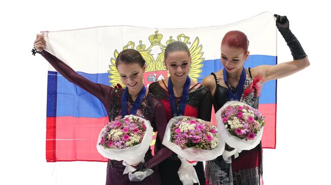 Анна Щербакова, Камила Валиева и Александра Трусова