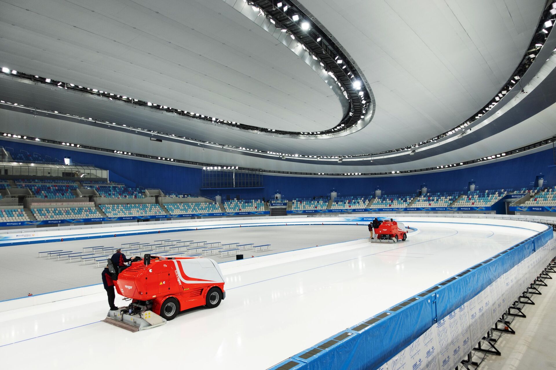 В Национальном конькобежном стадионе Овал (National Speed Skating Oval) в Пекине - РИА Новости, 1920, 02.02.2022