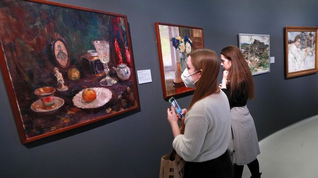 Посетители на выставке