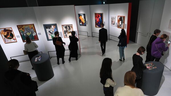 Выставка Авангард: на телеге в XXI век и спецпроект Искусство перевозки искусства