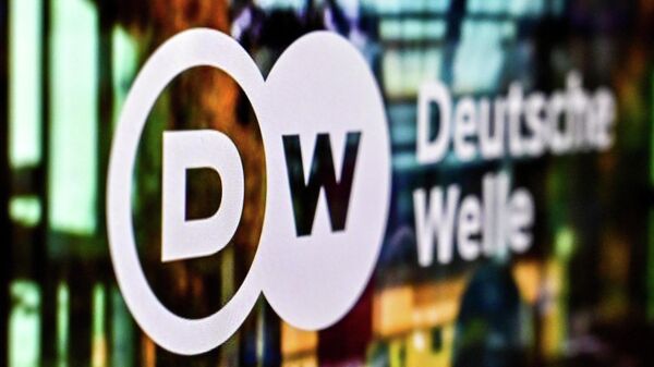 Логотип немецкого телеканала Deutsche Welle