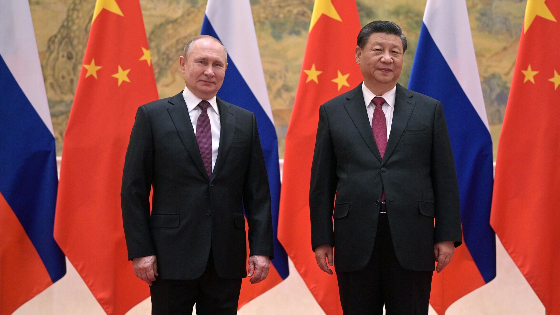 Президент России Владимир Путин и председатель КНР Си Цзиньпин (справа)  - РИА Новости, 1920, 04.02.2022