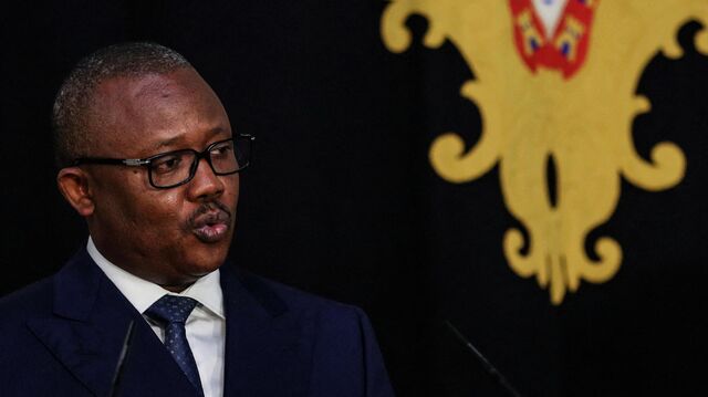 Душта мастурбация жасау қауіпсіз бе? Нина Мерседес анал порно