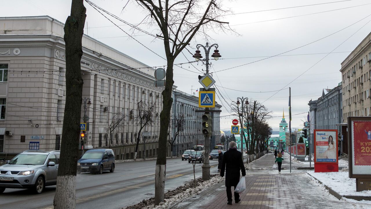 В результате атаки беспилотников на Курск поврежден Центральный рынок - РИА  Новости, 05.04.2024