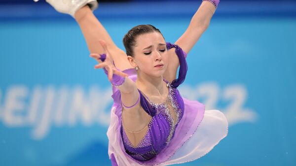 Российская спортсменка Камила Валиева выступает с короткой программой на XXIV зимних Олимпийских играх в Пекине