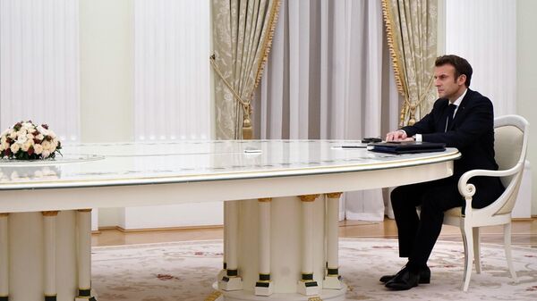 Президент Франции Эммануэль Макрон во время переговоров с президентом России Владимиром Путиным в Кремле