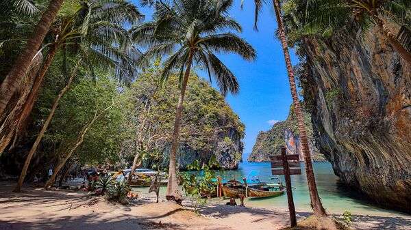 Пляж Lagoon Cove Longtail в Таиланде