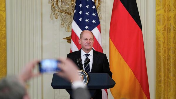 Канцлер Германии Олаф Шольц во время пресс-конференции после встречи с президентом США Джо Байденом в Вашингтоне. 7 февраля 2022