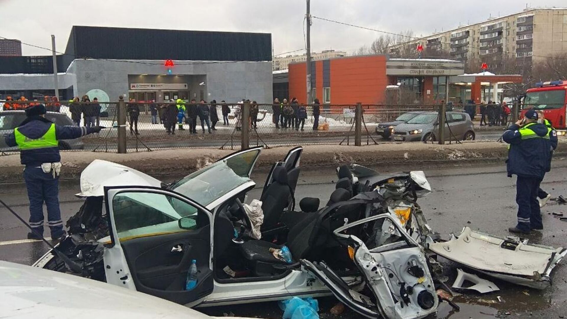 В Саратовской области произошло массовое ДТП на трассе